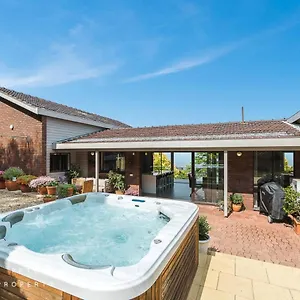 Apartment Panoramic View With Spas 